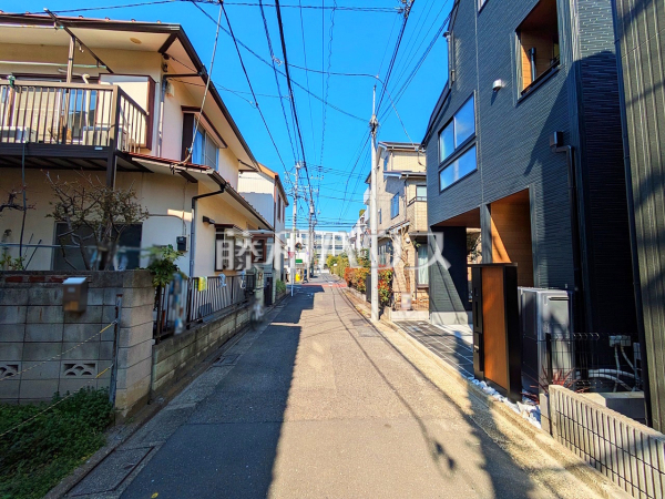 接道状況および現場風景　【世田谷区若林５丁目】