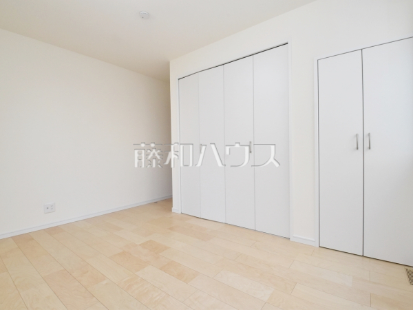 B号棟　居室　【中野区上鷺宮５丁目】
部屋の雰囲気や広さ・眺望・間取りの使い勝手など、是非一度、ご自身の目で確かめてみてください。　