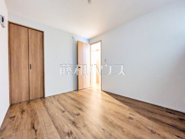 ■1号棟　サービスルーム■　
堂々完成、いつでもご内覧いただけます！ぜひ実物をご覧いただきたく思います。喜んでご案内いたしますのでお気軽にお問合せ下さい。【日野市大坂上４丁目】