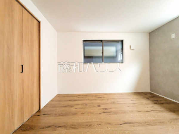 ■1号棟　サービスルーム■　
部屋の雰囲気や広さ・眺望・間取りの使い勝手など、是非一度、ご自身の目で確かめてみてください。【日野市大坂上４丁目】