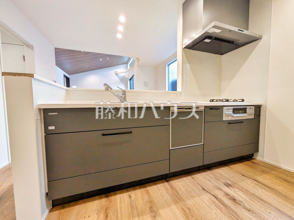 1号棟　キッチン　【日野市大坂上４丁目】