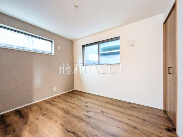 ■1号棟　サービスルーム■　
お探しの物件に出会うためには、早めのご確認をオススメします。未完成の今のうちにぜひお問合せをお待ちしております。【日野市大坂上４丁目】