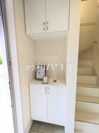 玄関収納　【新座市大和田１丁目】