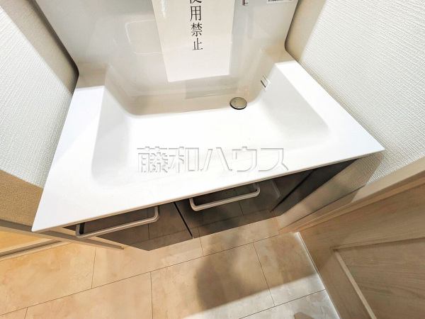 D号棟　洗面室　【東大和市立野２丁目】