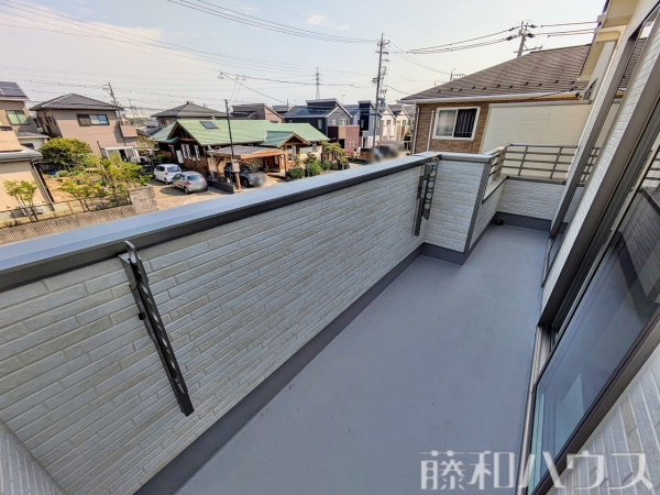 F号棟　バルコニー　【小牧市小松寺５丁目】