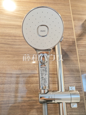 1号棟　シャワーヘッド　【世田谷区喜多見３丁目】