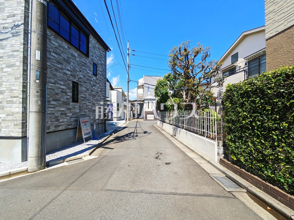 接道状況および現場風景　【練馬区立野町】