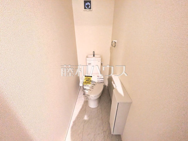 トイレ　【清瀬市中里４丁目】