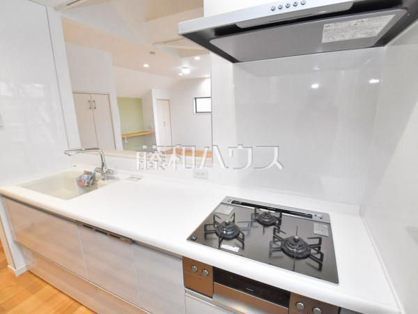 C号棟　キッチン　【中野区上鷺宮５丁目】