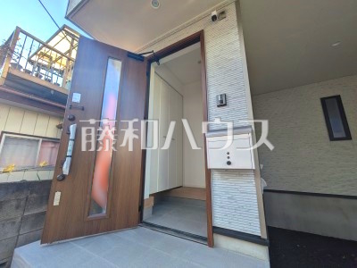 1号棟　玄関　【志木市下宗岡１丁目】