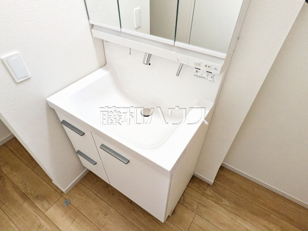 2号棟　洗面室　【国立市東３丁目】