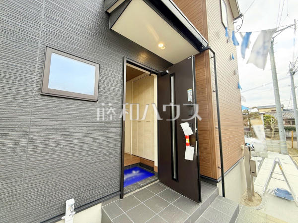 1号棟　玄関　【福岡市南区鶴田２丁目】