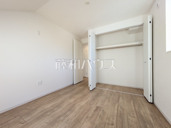 収納　【東大和市向原５丁目】