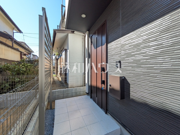 玄関　【東大和市向原５丁目】