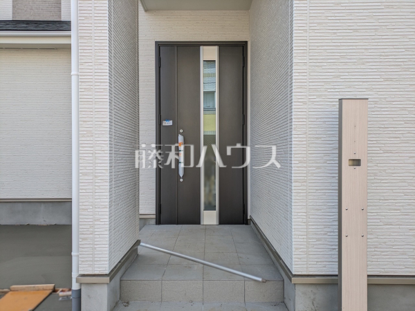 1号棟　玄関　【東村山市廻田町２丁目】