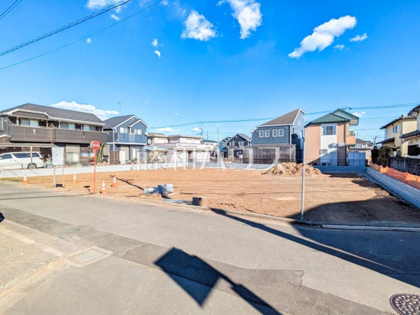 現場風景　【武蔵村山市中原３丁目】 建物のプレゼンをさせていただきますので、実際の完成イメージを思い描いていただくことができます。お気軽にお問合せ下さい。 