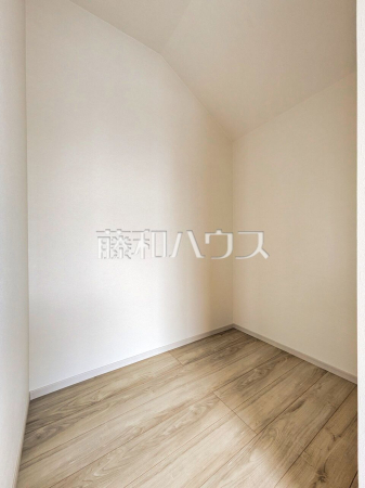 収納　【東久留米市下里３丁目】