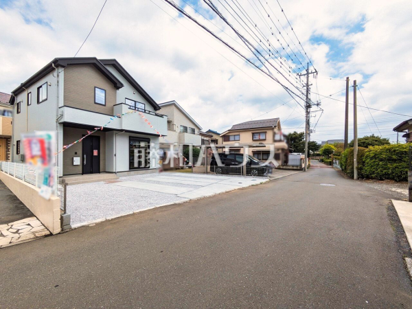 接道状況および現場風景　【東久留米市下里３丁目】ぜひ実物をご覧いただきたく思います。喜んでご案内いたしますのでお気軽にお問合せ下さい。