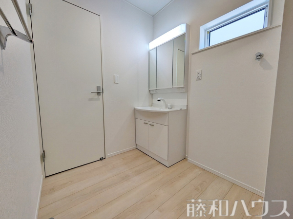 洗面室　【北名古屋市熊之庄】