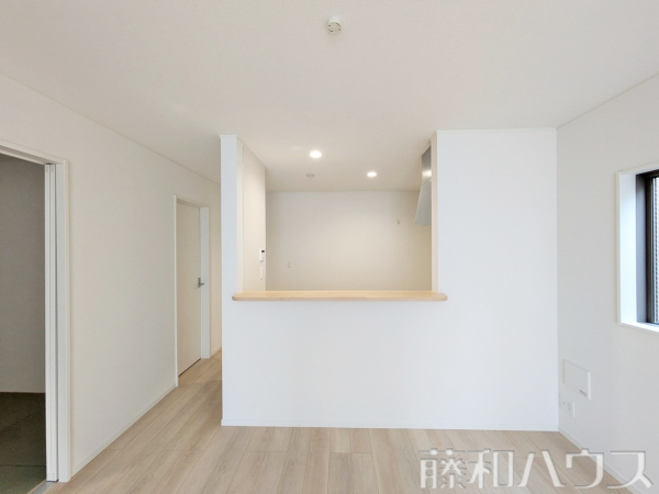 2号棟　キッチン　【春日井市東野町９丁目】