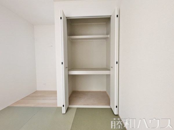 2号棟　収納　【春日井市東野町９丁目】