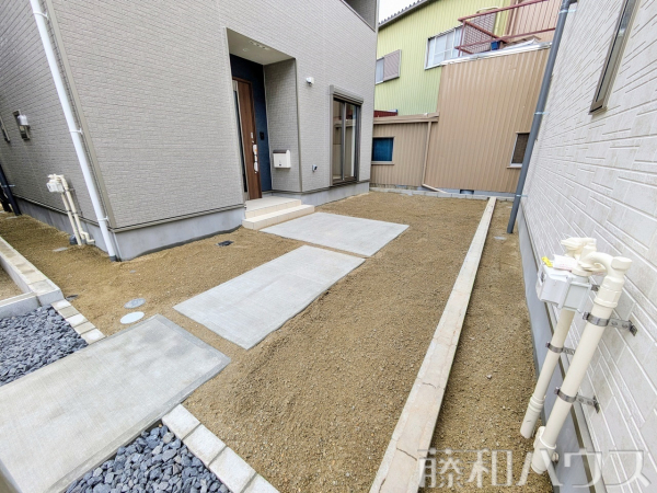 2号棟　庭　【春日井市東野町９丁目】