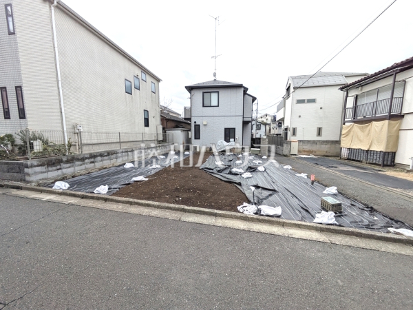 建築条件はございませんので、ライフスタイルに合わせた自由なマイホームづくりが可能です。　【練馬区南田中３丁目】
