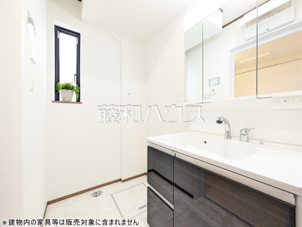 洗面室　【小平市小川町１丁目】