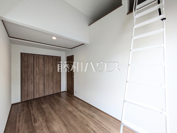 居室　【小平市小川町１丁目】