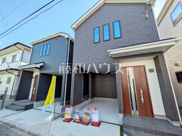 接道状況および現場風景　【府中市西原町２丁目】 お住まい探しは、家の良し悪しだけでなく周辺環境も重要なポイントです。ぜひ一度お客様の目でご覧ください。