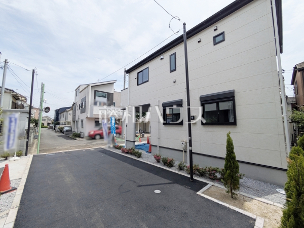 接道状況および現場風景　【三鷹市新川６丁目】