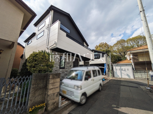 接道状況および現場風景　【三鷹市新川６丁目】