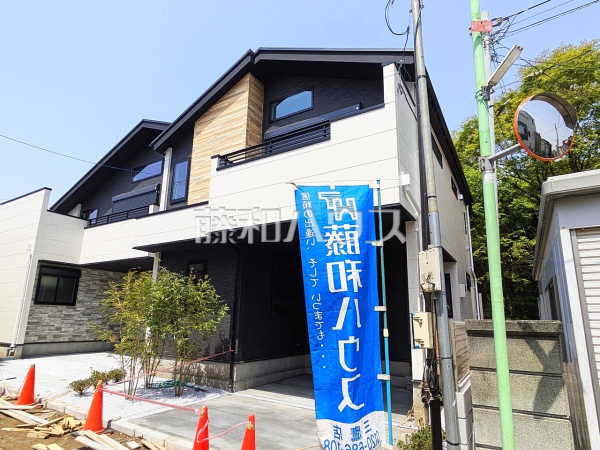 2号棟　外観　【三鷹市新川６丁目】 平日のご案内も可能です。まずはお気軽にお問合せ下さいませ。 