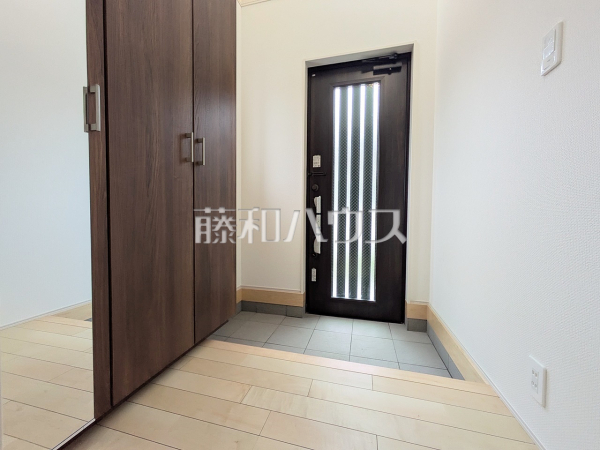 1号棟　玄関　【杉並区下井草５丁目】