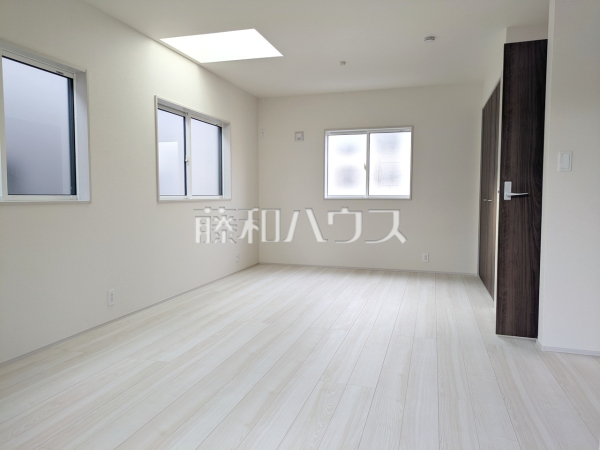 1号棟　2面採光で明るく風通しの良いお部屋　　【新座市馬場２丁目】
