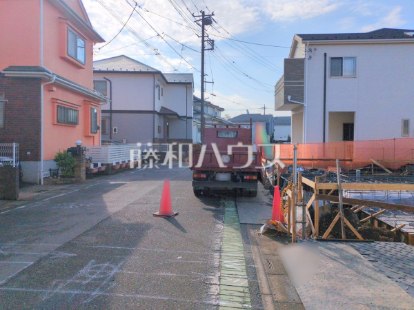 接道状況および現場風景　【新座市馬場２丁目】平日のご案内も可能です。まずはお気軽にお問合せ下さいませ。
