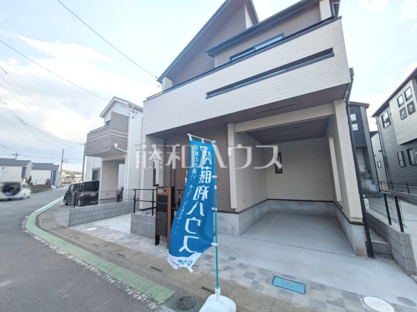 1号棟　リビングにいるご家族を見渡せる対面キッチン　【新座市馬場２丁目】