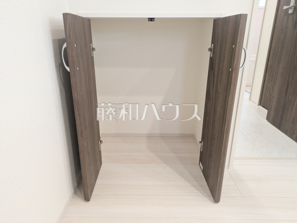 1号棟　収納　【新座市馬場２丁目】