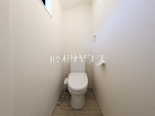 1号棟　トイレ　【小平市花小金井５丁目】