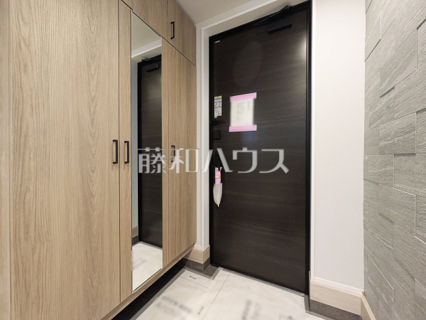玄関　【武蔵野市境南町３丁目】