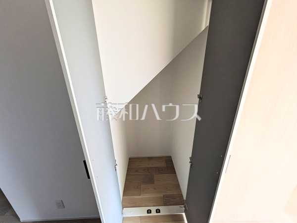 B号棟　収納　【和光市新倉２丁目】