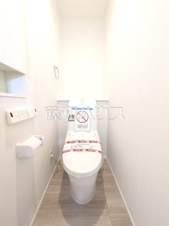 トイレ　【東村山市久米川町１丁目】