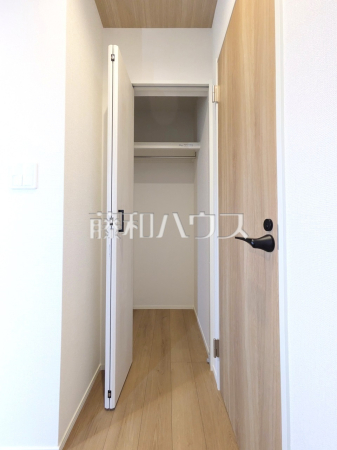 収納　【東村山市久米川町１丁目】