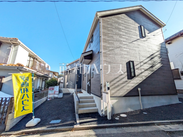 現場風景　【調布市東つつじケ丘３丁目】 最寄りのつつじヶ丘駅周辺には、スーパー・ドラッグストア・本屋など便利な施設が充実！ 