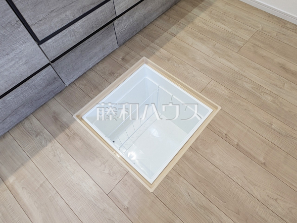 床下収納　【三鷹市深大寺３丁目】