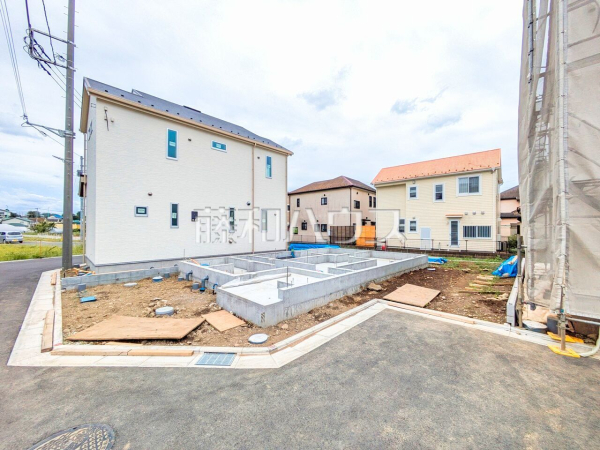 2号棟　外観　【昭島市中神町２丁目】まだまだ建築中ですが、ぜひ現地をご覧になりませんか？基礎・上棟の状態は建築中にしかご覧になれません！　