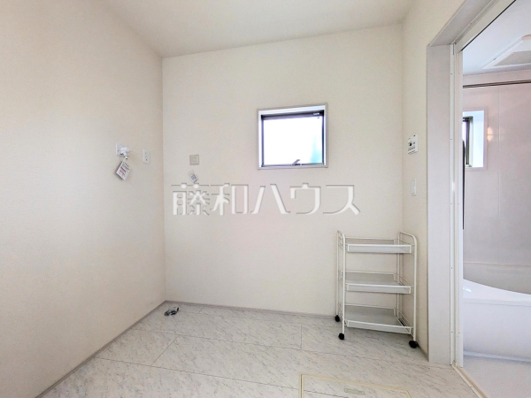 7号棟　洗面室　【立川市一番町４丁目】
