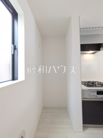 2号棟　キッチン・家電置き場　【日野市南平５丁目】