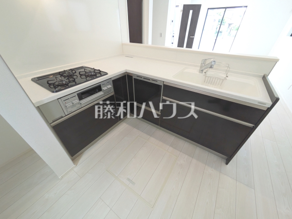 2号棟　キッチン　【日野市南平５丁目】