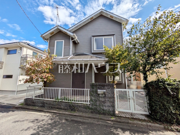 ≪現地外観≫建築条件はございませんので、ライフスタイルに合わせた自由なマイホームづくりが可能です。【稲城市矢野口】